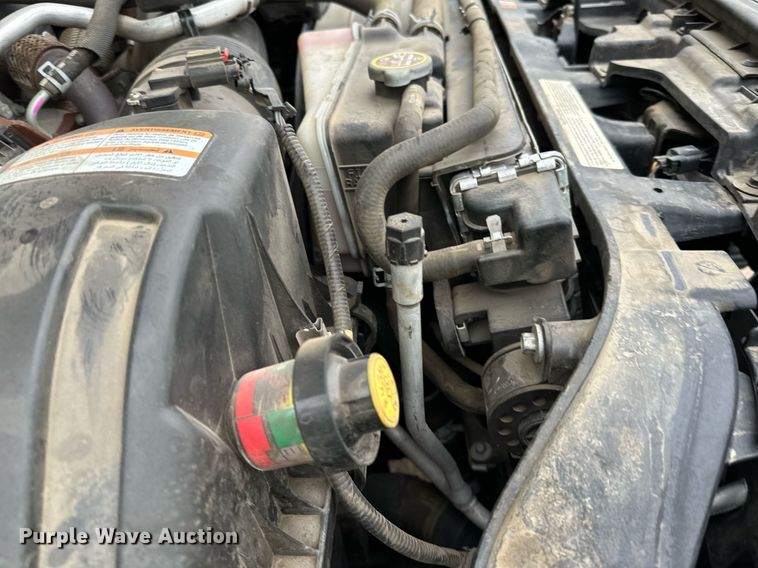 image for item DQ7434 2016 Ford  F550 flatbed truck