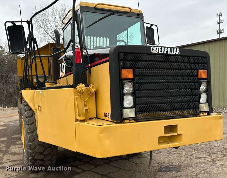 image for item DQ7436 1999 Caterpillar D250E II haul truck