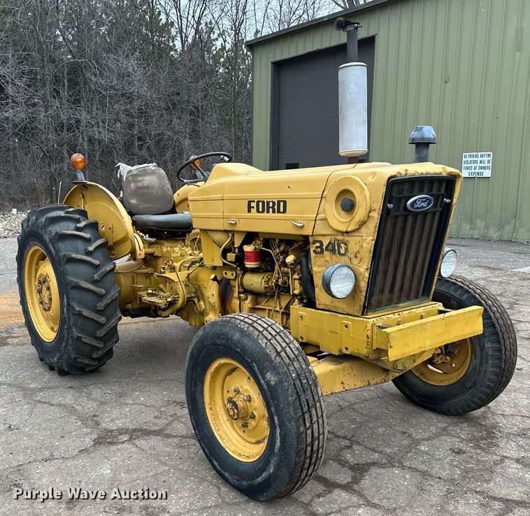 image for item DQ7437 Ford  340A tractor