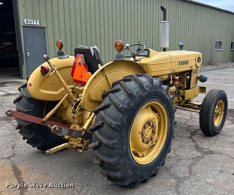 image for item DQ7437 Ford  340A tractor