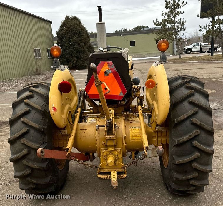 image for item DQ7437 Ford  340A tractor