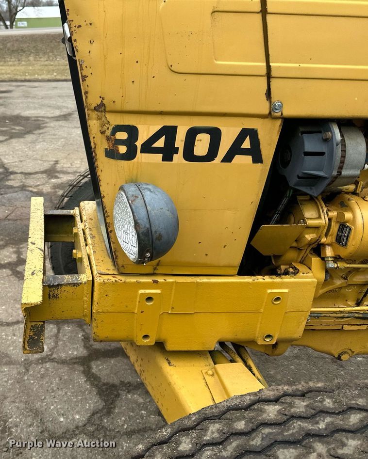 image for item DQ7437 Ford  340A tractor