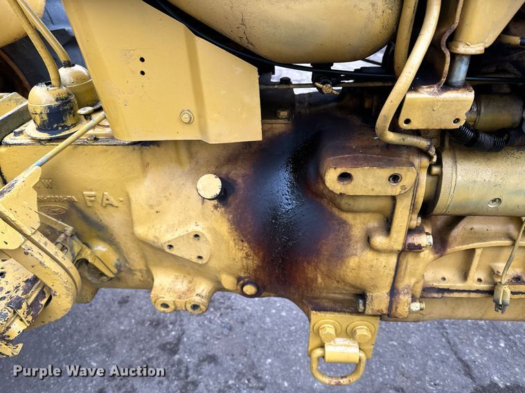 image for item DQ7437 Ford  340A tractor