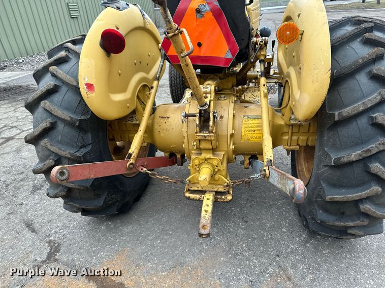 image for item DQ7437 Ford  340A tractor