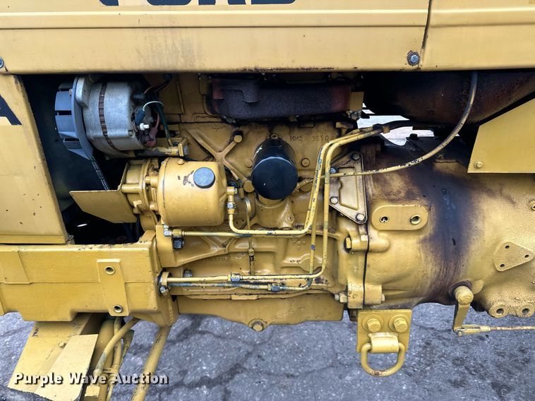 image for item DQ7437 Ford  340A tractor