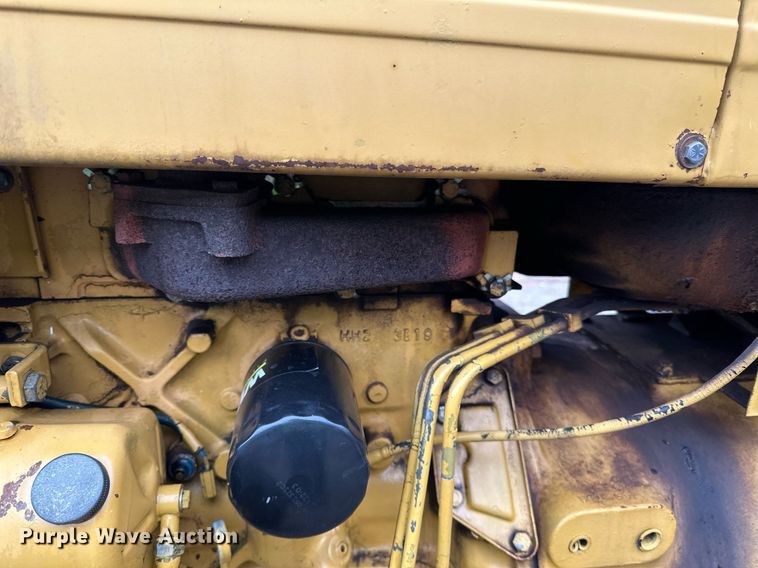 image for item DQ7437 Ford  340A tractor