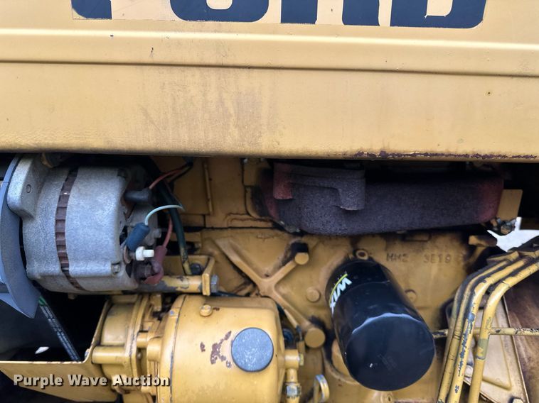 image for item DQ7437 Ford  340A tractor