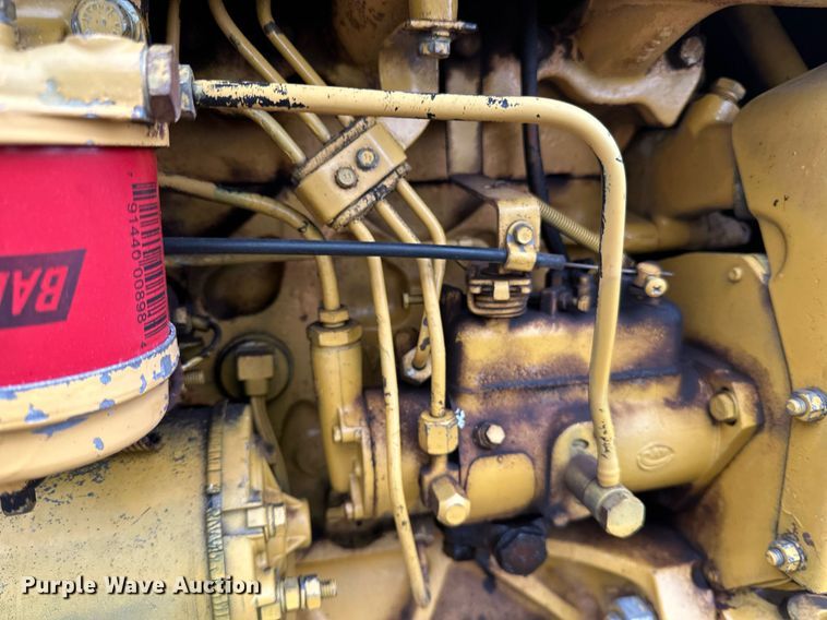 image for item DQ7437 Ford  340A tractor