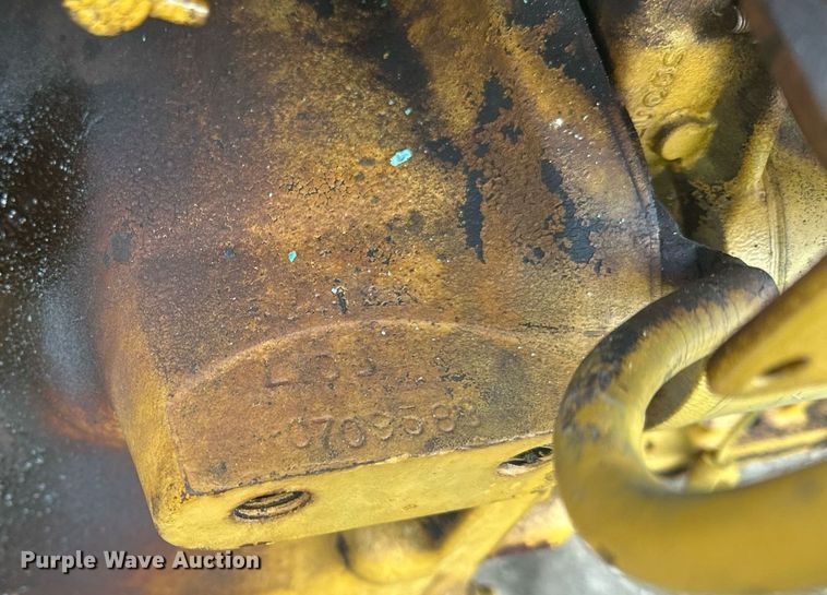 image for item DQ7437 Ford  340A tractor