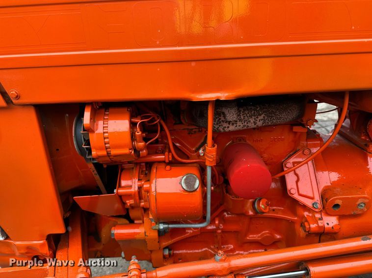 image for item DQ7438 1983 Ford  3610 tractor