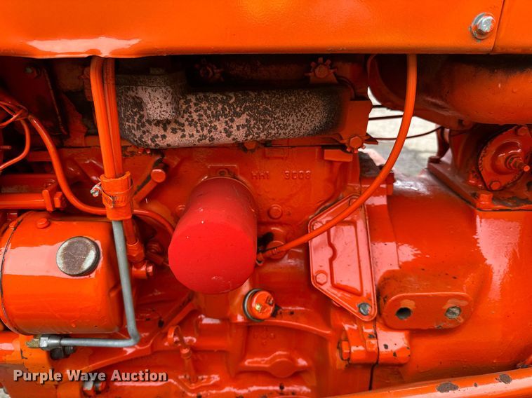 image for item DQ7438 1983 Ford  3610 tractor