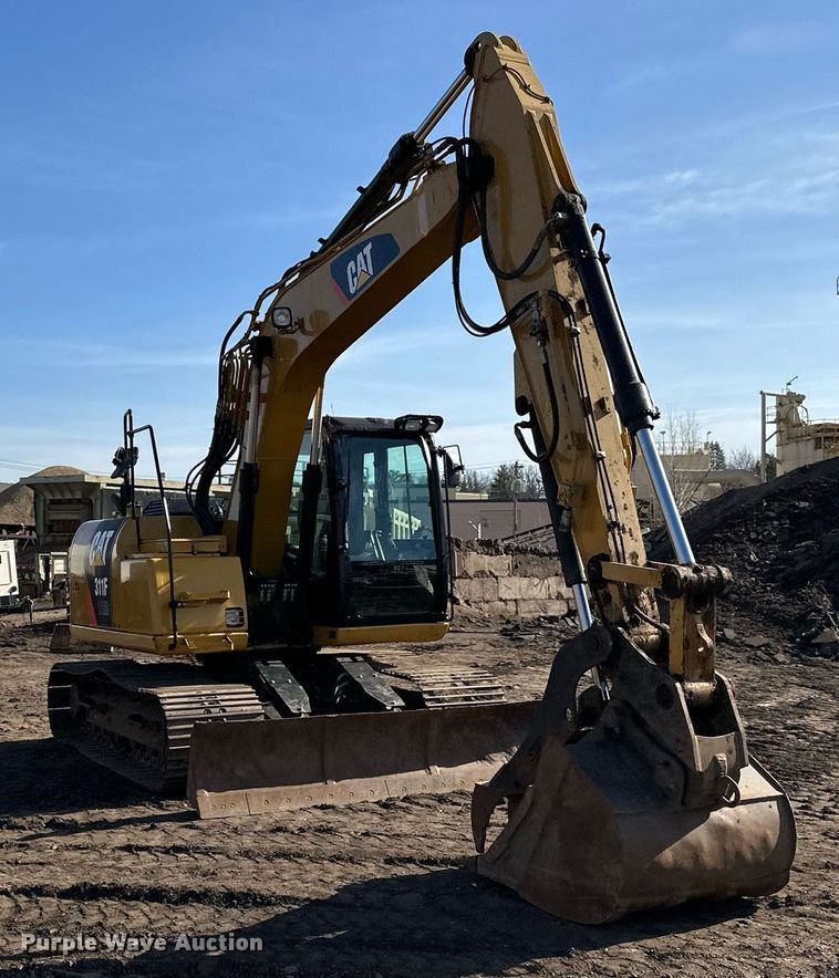 image for item DQ7439 2015 Caterpillar 311FL RR excavator