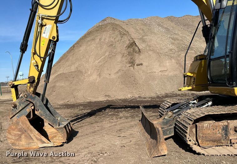 image for item DQ7439 2015 Caterpillar 311FL RR excavator