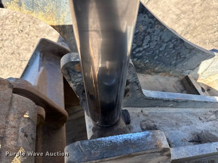 image for item DQ7439 2015 Caterpillar 311FL RR excavator