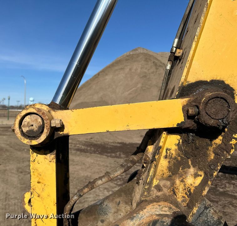 image for item DQ7439 2015 Caterpillar 311FL RR excavator