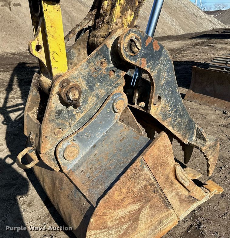 image for item DQ7439 2015 Caterpillar 311FL RR excavator