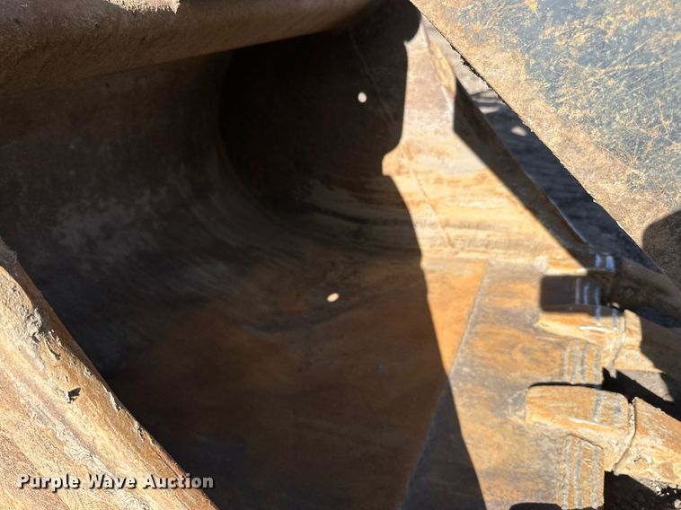 image for item DQ7439 2015 Caterpillar 311FL RR excavator