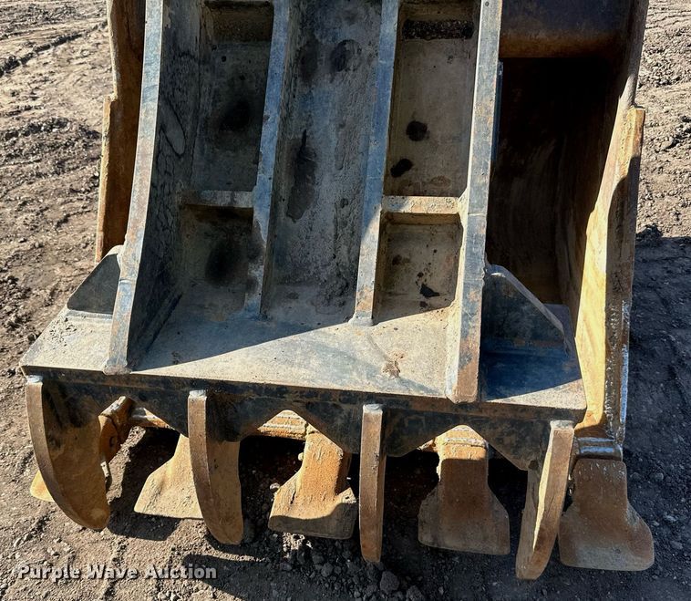 image for item DQ7439 2015 Caterpillar 311FL RR excavator