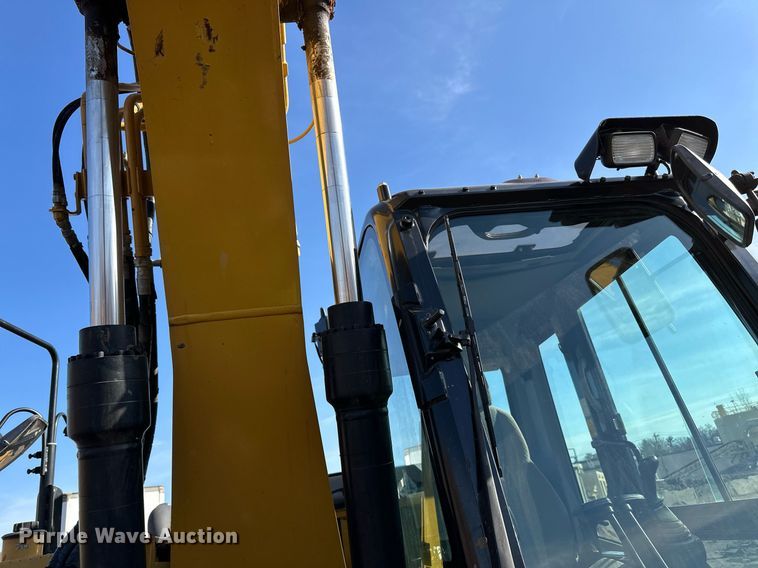 image for item DQ7439 2015 Caterpillar 311FL RR excavator