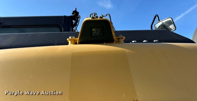 image for item DQ7439 2015 Caterpillar 311FL RR excavator