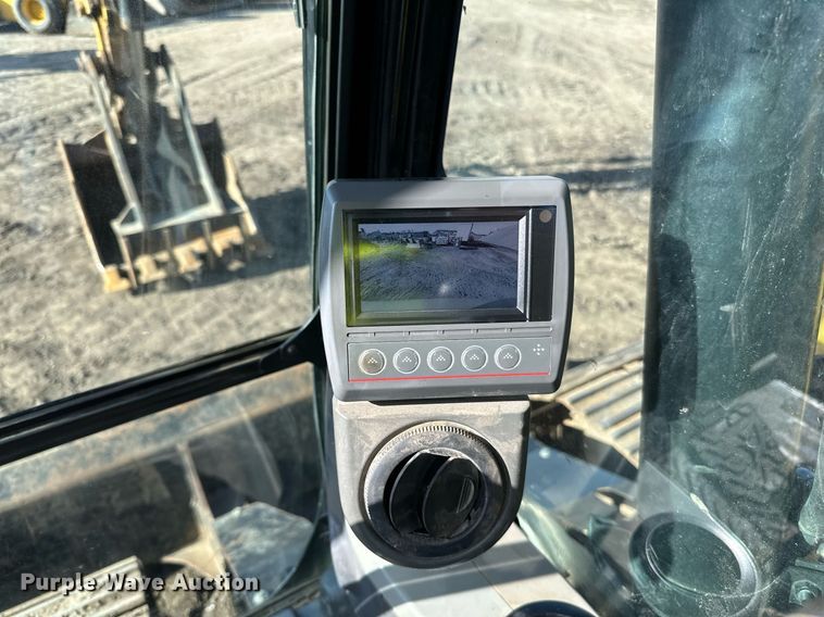 image for item DQ7439 2015 Caterpillar 311FL RR excavator