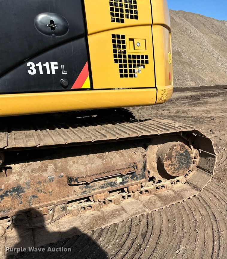 image for item DQ7439 2015 Caterpillar 311FL RR excavator