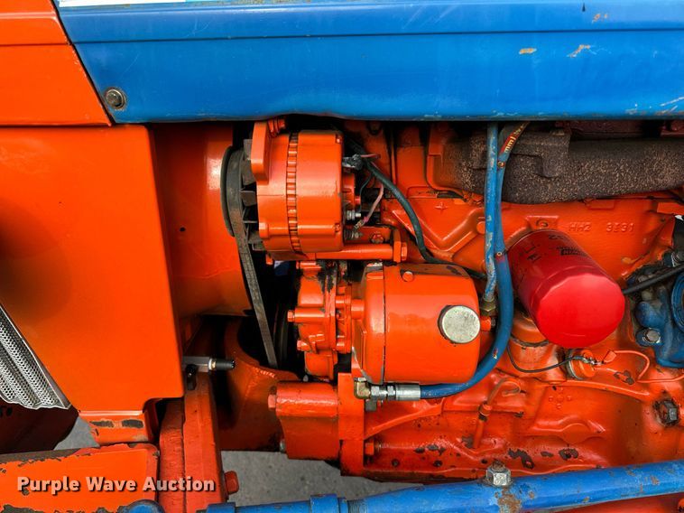 image for item DQ7440 Ford 3130 tractor
