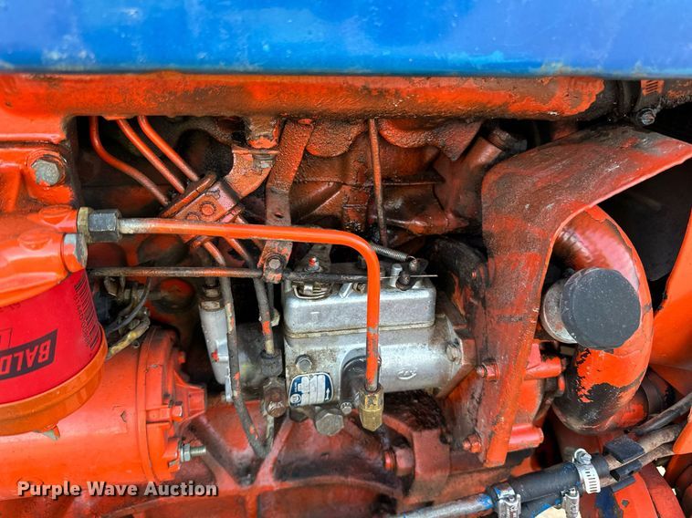 image for item DQ7440 Ford 3130 tractor