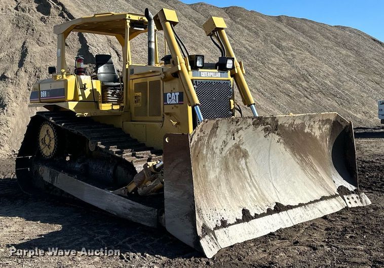 image for item DQ7441 1994 Caterpillar D6H XL dozer