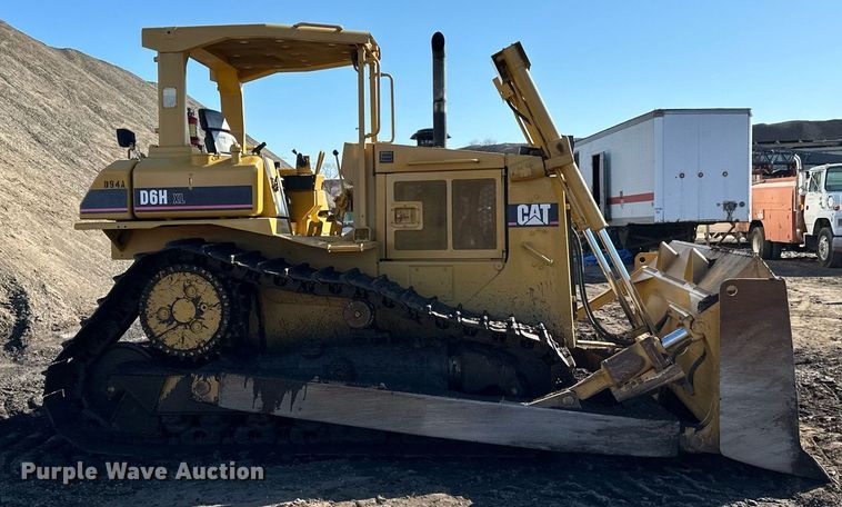 image for item DQ7441 1994 Caterpillar D6H XL dozer
