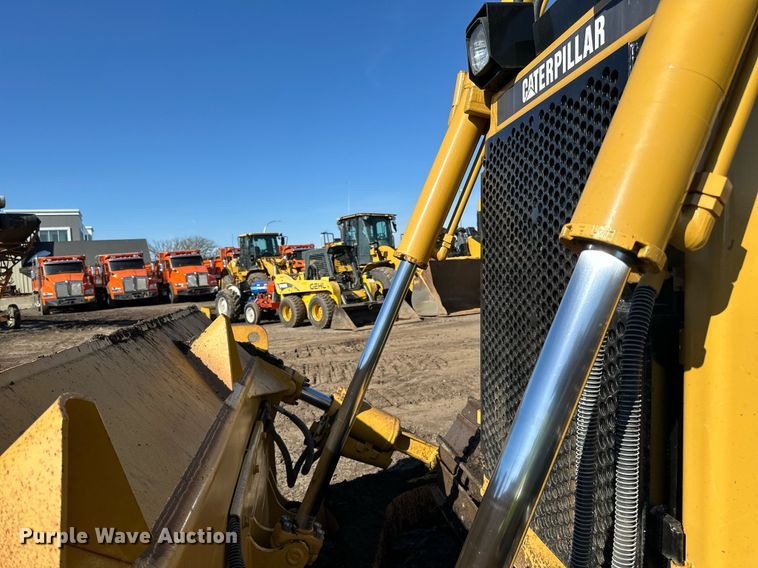 image for item DQ7441 1994 Caterpillar D6H XL dozer