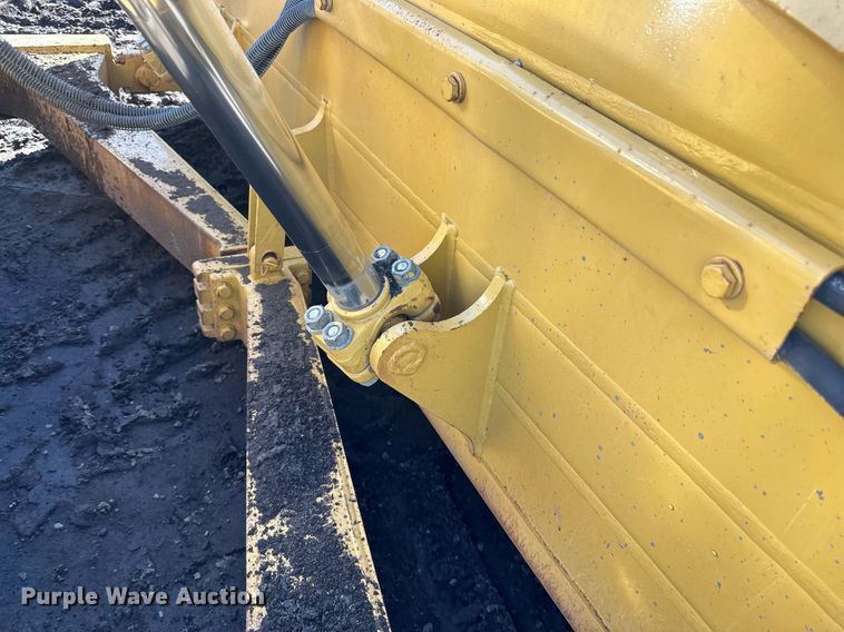 image for item DQ7441 1994 Caterpillar D6H XL dozer