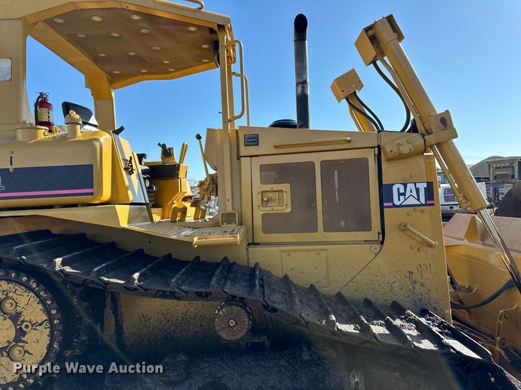 image for item DQ7441 1994 Caterpillar D6H XL dozer