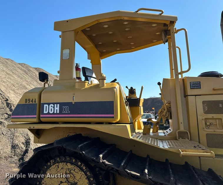 image for item DQ7441 1994 Caterpillar D6H XL dozer