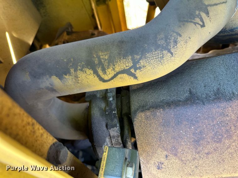 image for item DQ7441 1994 Caterpillar D6H XL dozer