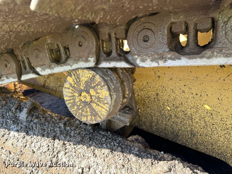 image for item DQ7441 1994 Caterpillar D6H XL dozer