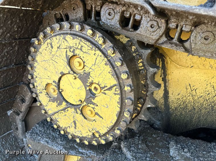 image for item DQ7441 1994 Caterpillar D6H XL dozer