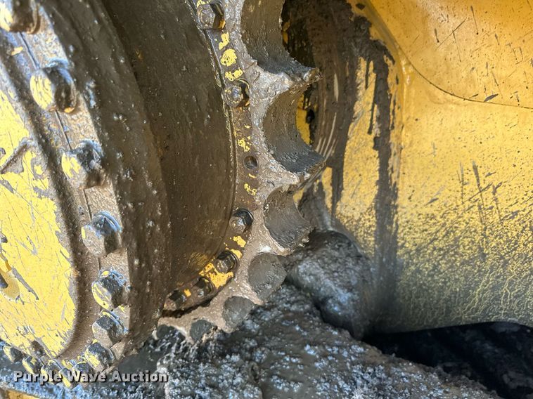 image for item DQ7441 1994 Caterpillar D6H XL dozer