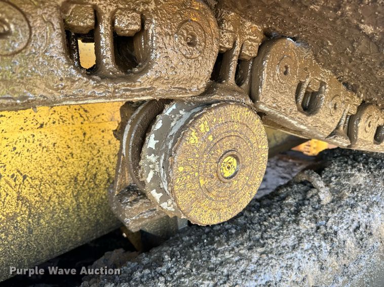 image for item DQ7441 1994 Caterpillar D6H XL dozer