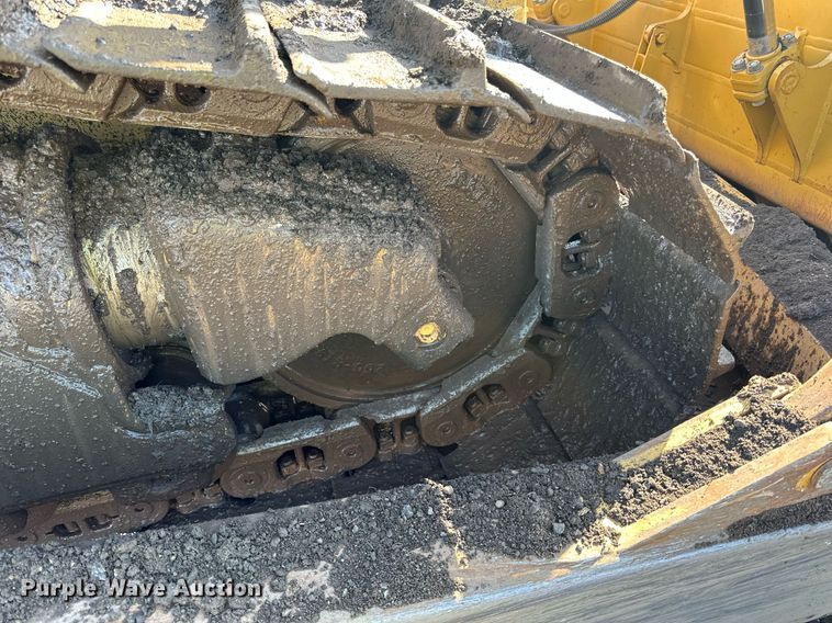 image for item DQ7441 1994 Caterpillar D6H XL dozer