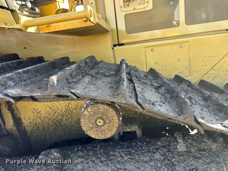 image for item DQ7441 1994 Caterpillar D6H XL dozer