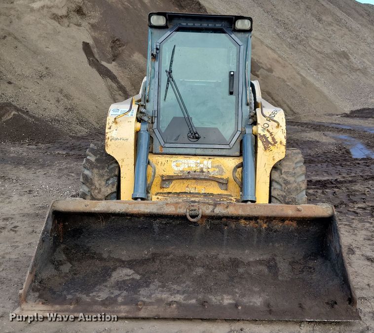 image for item DQ7442 2006 Gehl 7810 skid steer loader