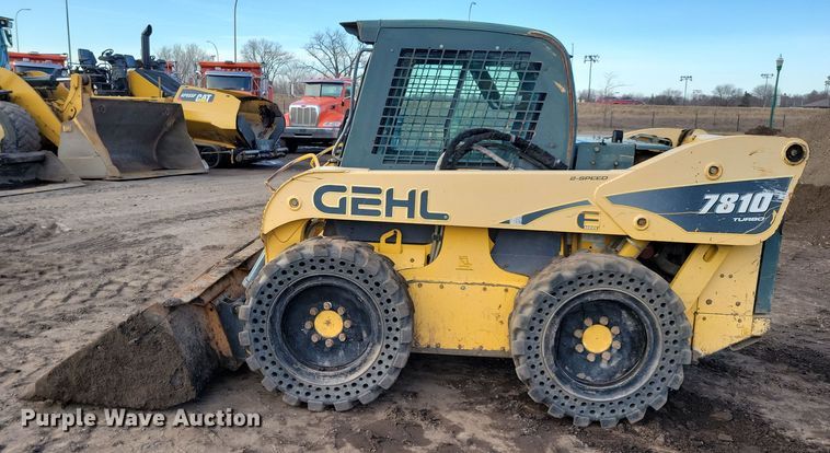 image for item DQ7442 2006 Gehl 7810 skid steer loader