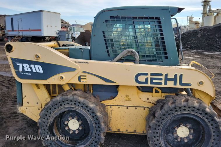 image for item DQ7442 2006 Gehl 7810 skid steer loader