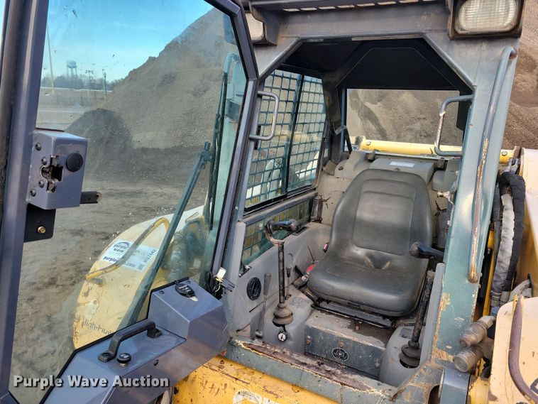 image for item DQ7442 2006 Gehl 7810 skid steer loader