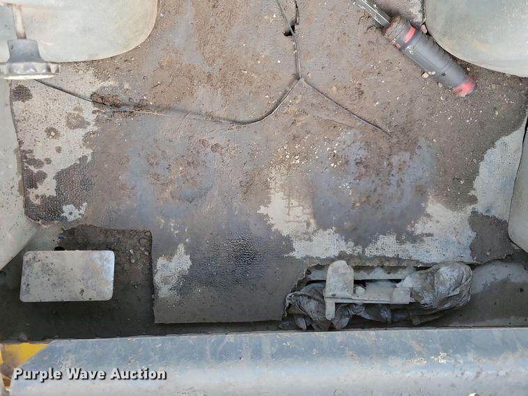 image for item DQ7442 2006 Gehl 7810 skid steer loader