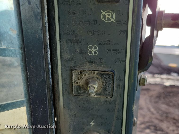 image for item DQ7442 2006 Gehl 7810 skid steer loader