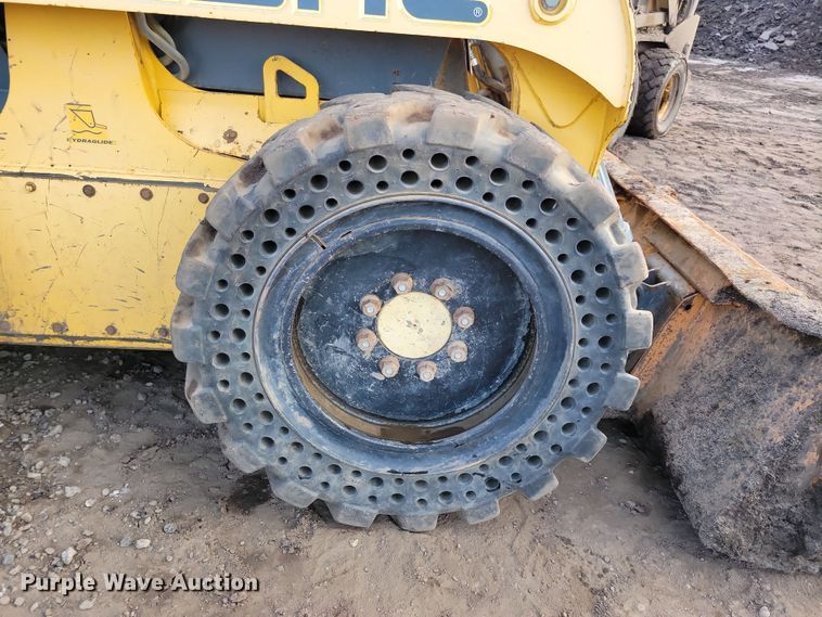 image for item DQ7442 2006 Gehl 7810 skid steer loader