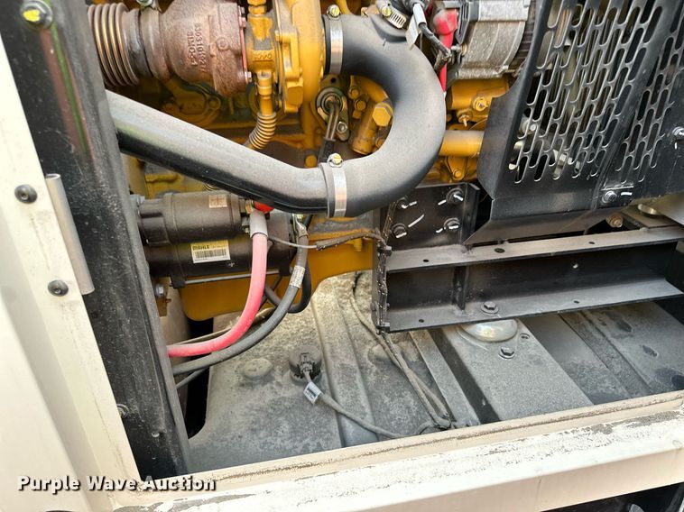 image for item DQ7444 2018 Caterpillar QX60 generator