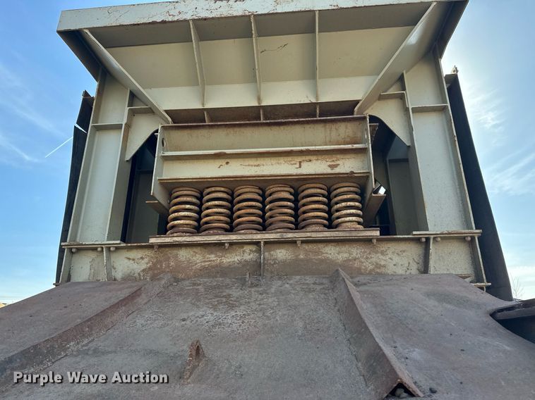 image for item DQ7445 2015 Lippmann  30X62 jaw crusher